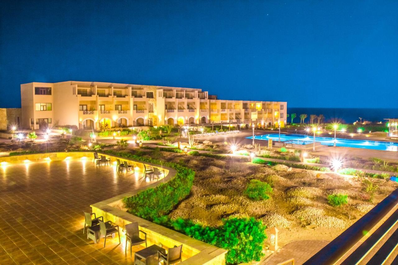 Viva Blue Resort And Diving Sharm El Naga (Adults Only) Hurghada Ngoại thất bức ảnh