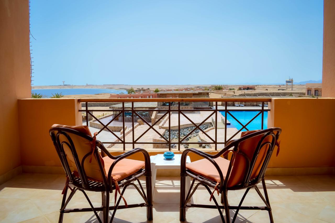 Viva Blue Resort And Diving Sharm El Naga (Adults Only) Hurghada Ngoại thất bức ảnh